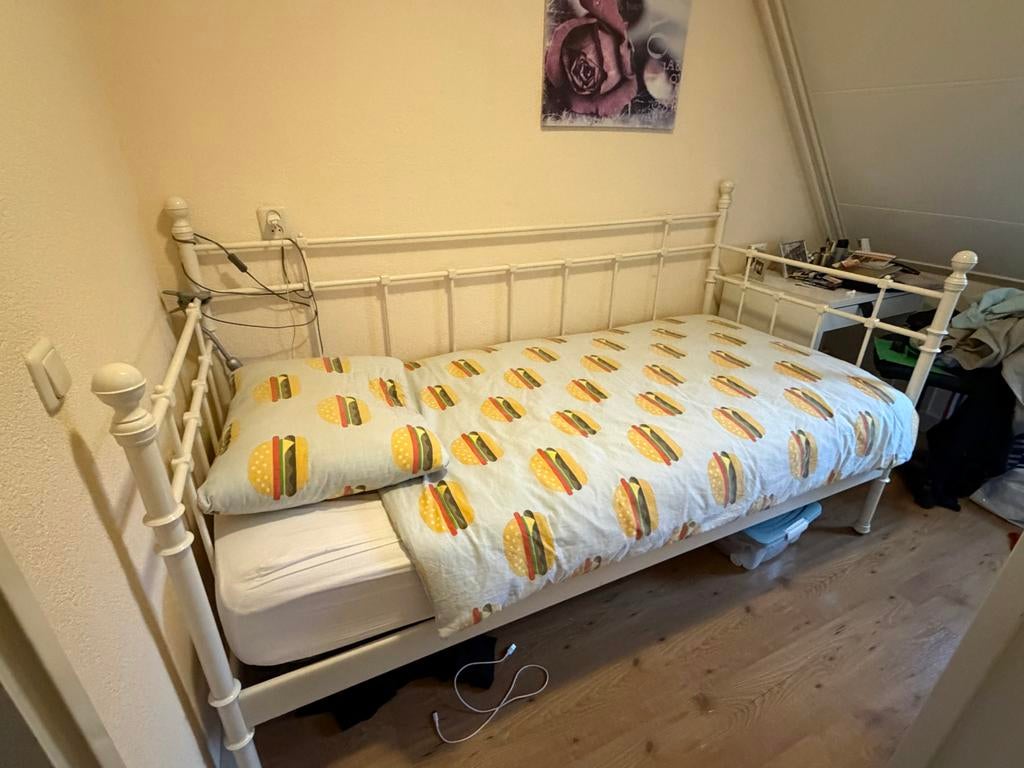 Mooi stevig metalen bed 90x200, Ophalen, Gebruikt, 90 cm, Eenpersoons