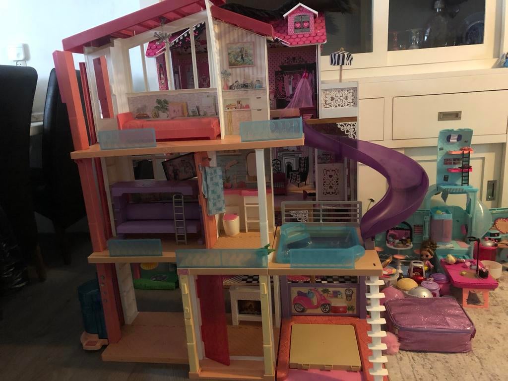 Barbie Malibu Dreamhouse, Kinderen en Baby's, Speelgoed | Poppenhuizen, Ophalen, Gebruikt, Poppenhuis