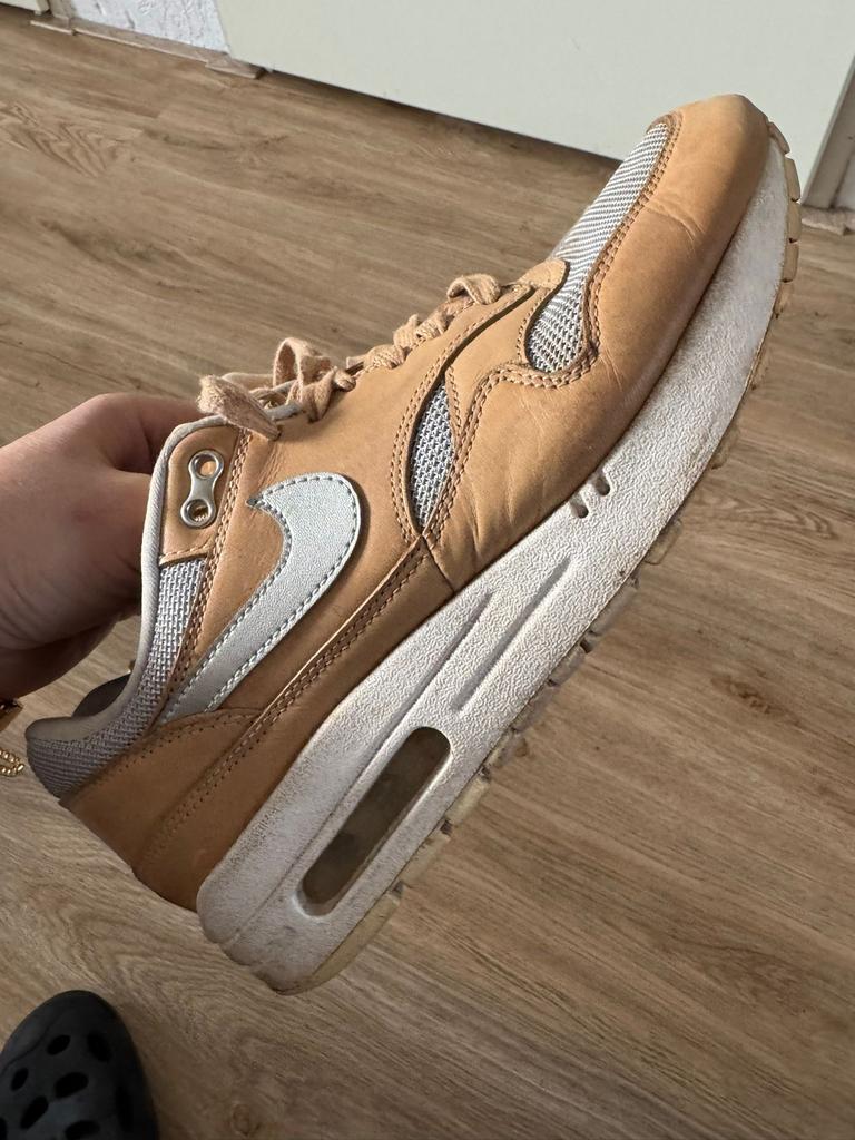 Nike schoenen maat 38,5 voor 35 euro, Ophalen, Zo goed als nieuw, Sneakers of Gympen
