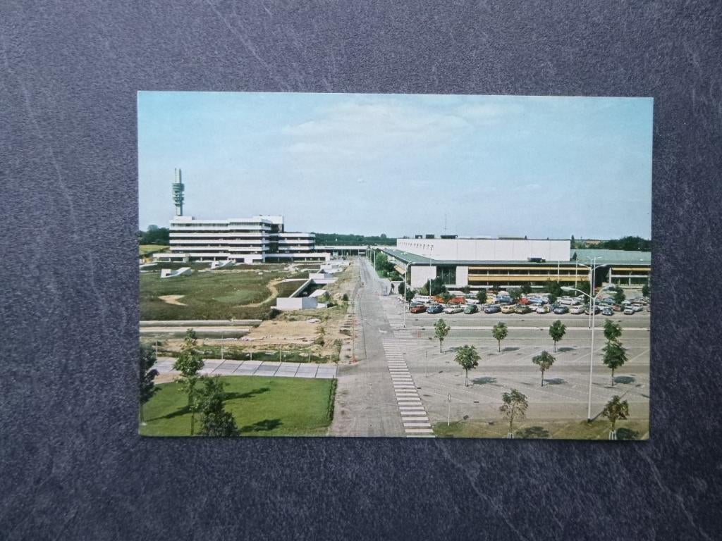 Hilversum, NOS omroepkwartier, tv studio's /decorcentrum, Verzenden, 1980 tot heden, Ongelopen, Noord-Holland