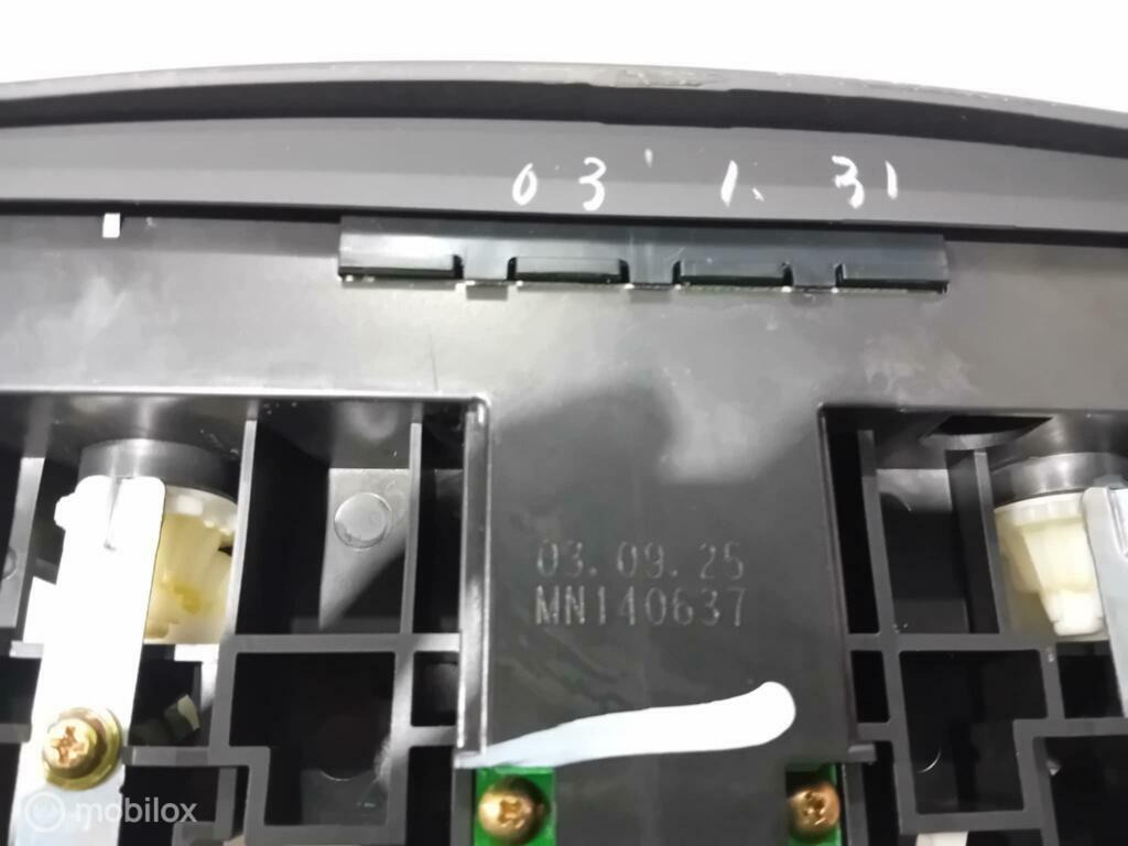 Bedieningspaneel kachel Mitsubishi Space Star MN140637, Ophalen of Verzenden, Gebruikt