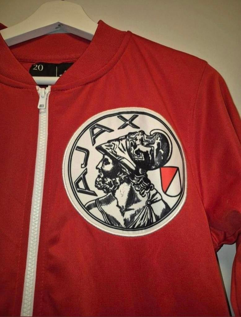 Ajax compensatievest - Collectorsitem in nieuwstaat maat S., Ophalen of Verzenden, Nieuw, Rood, Ajax