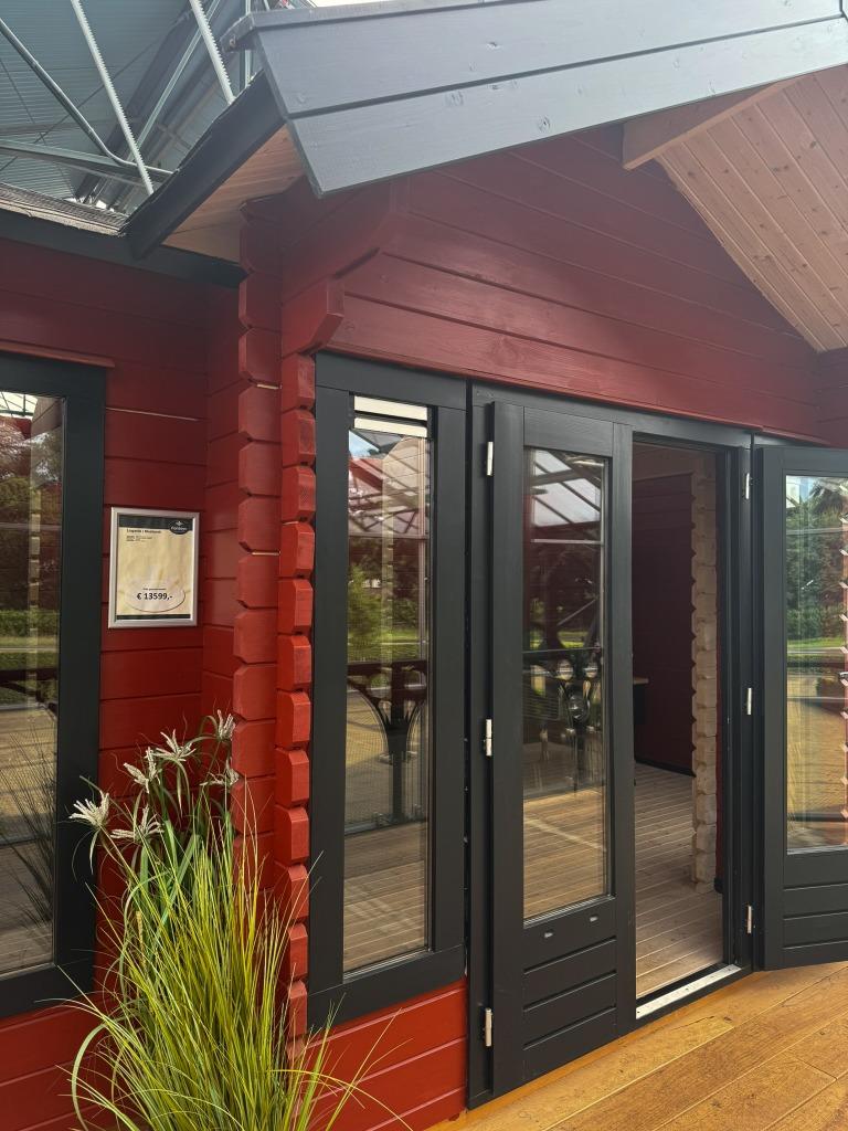 Showmodel Tuinhuis Lugarde | Maatwerk - OP = OP, Tuin en Terras, Tuinhuizen, Ophalen, 200 tot 400 cm, Blokhut, Zo goed als nieuw