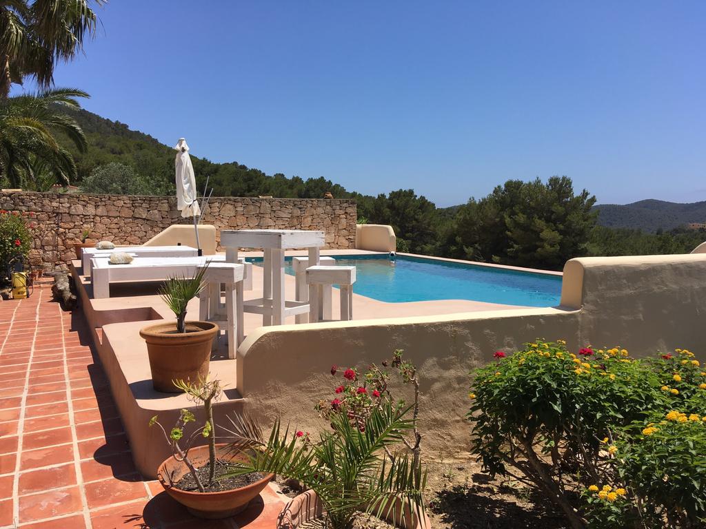 IBIZA te huur op prachtige locatie huis IBIZA, Vakantie, Vakantiehuizen | Spanje, Wasmachine, 2 slaapkamers, Overige typen, In bergen of heuvels