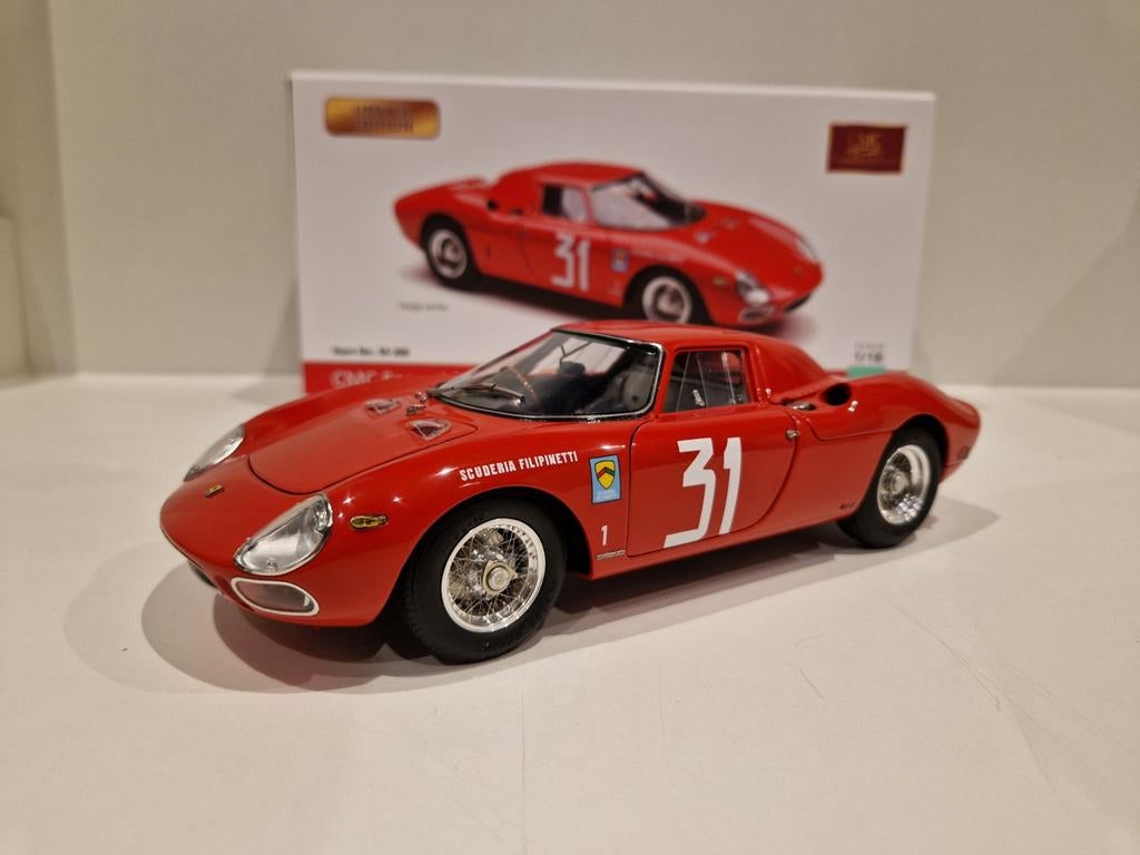 Ferrari 250 LM CMC, Hobby en Vrije tijd, Modelauto's | 1:18, Ophalen of Verzenden, Zo goed als nieuw
