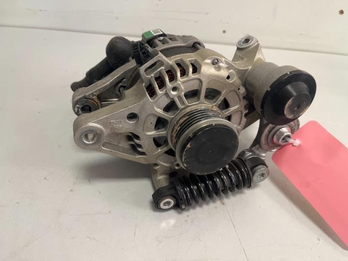 Dynamo van een Hyundai Tucson, Auto-onderdelen, Motor en Toebehoren, Hyundai, Gebruikt, 3 maanden garantie, Ophalen of Verzenden