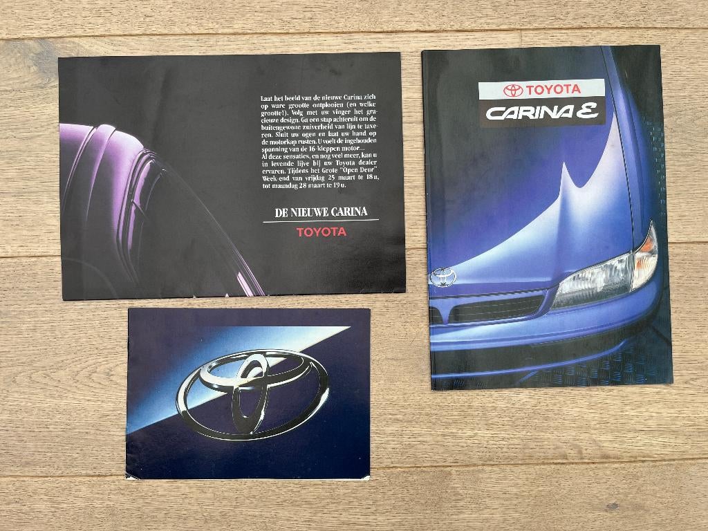 TOYOTA CARINA FOLDERS, Ophalen of Verzenden, Zo goed als nieuw, Toyota