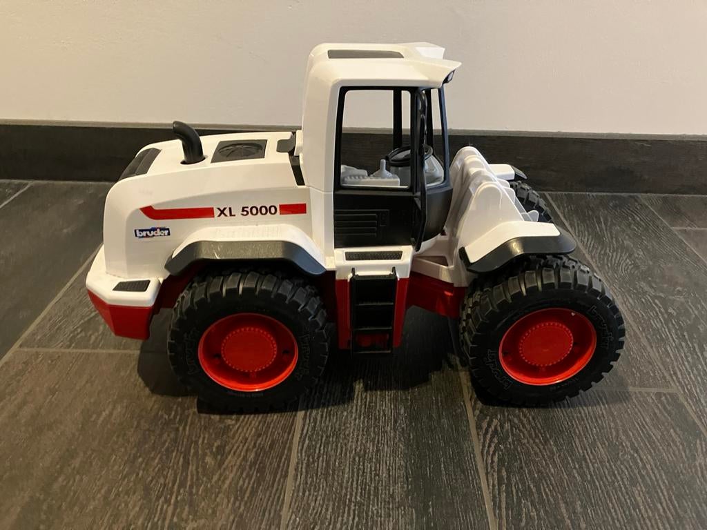 Bruder Shovel XL 5000 - Zonder bak, Ophalen, Gebruikt