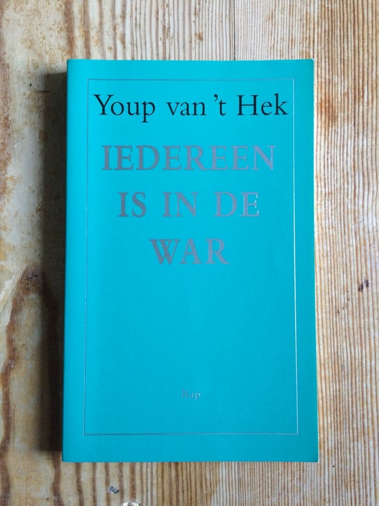 Iedereen is in de war - Youp van ’t Hek  , Ophalen of Verzenden, Zo goed als nieuw, Youp van ’t Hek  