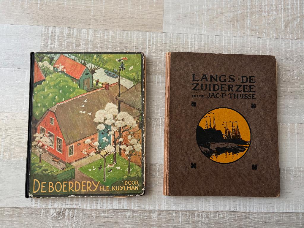 2 Verkadealbums 'De Boerderij' en 'Langs de Zuiderzee', Boeken, Prentenboeken en Plaatjesalbums, Ophalen of Verzenden, Gelezen
