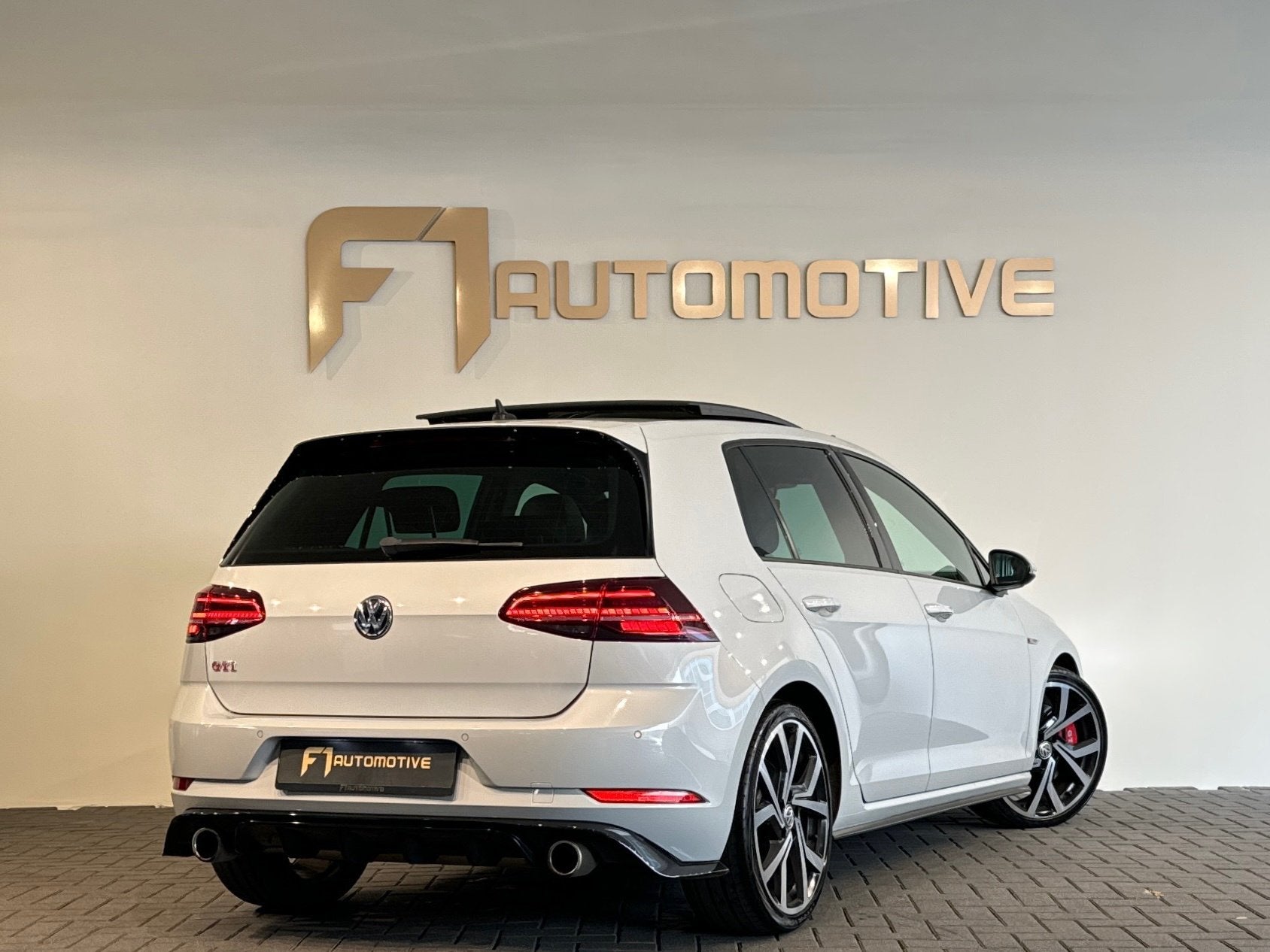 Volkswagen GOLF 2.0 TSI GTI Performance Pano|Keyles|Dyna|DCC, Gebruikt, 4 cilinders, 1984 cc, 1337 kg