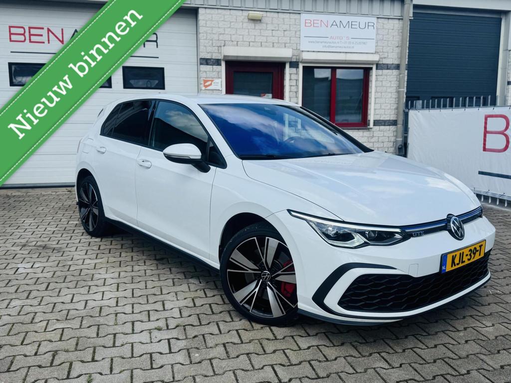 Volkswagen Golf 1.4 GTE 245PK Navi/ CarPlay/ ACC, Gebruikt, Euro 6, 4 cilinders, Met garantie (alle)
