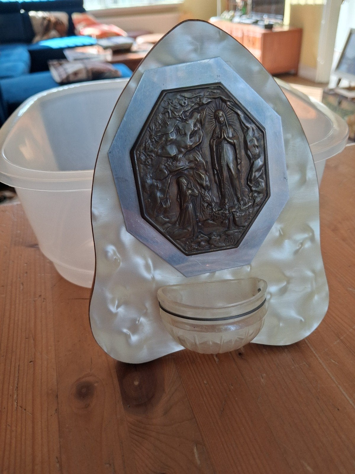 Frans vintage Lourdessouvenir met wijwatervbakje, Ophalen of Verzenden