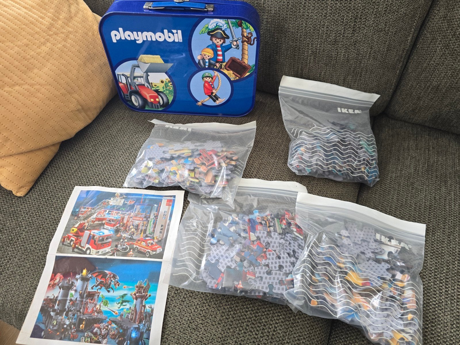 4x playmobil puzzels in koffertje, Ophalen of Verzenden, 10 tot 50 stukjes, Gebruikt, 6 jaar of ouder