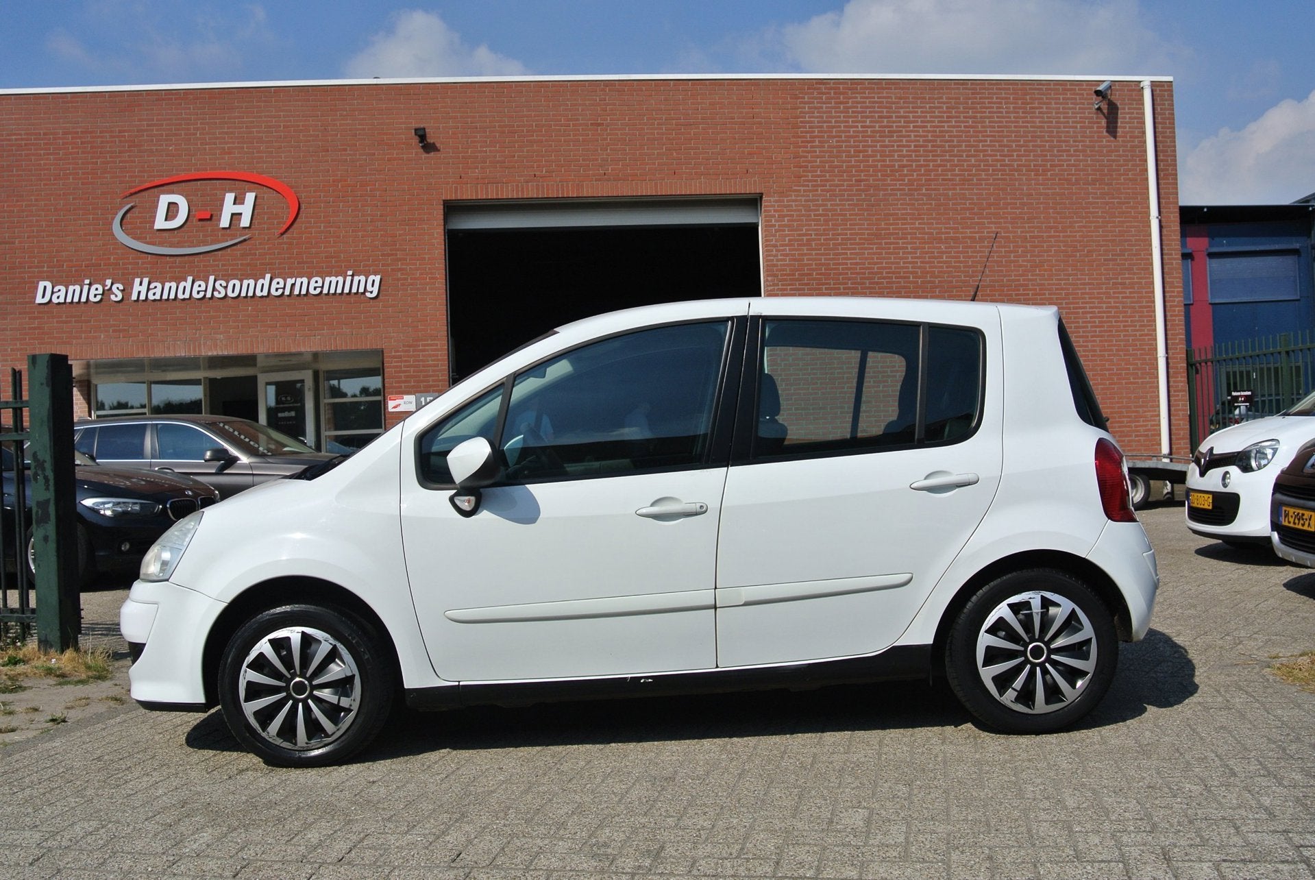 Renault Modus 1.2-16V Night & Day airco inruil mogelijk nap, Auto's, Renault, Voorwielaandrijving, Euro 5, Gebruikt, 4 cilinders