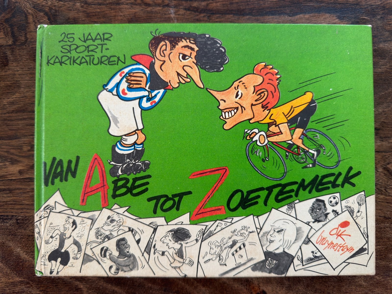 Gruijters – 25 Jaar Sportkarikaturen Van Abe tot Zoetemelk, Eén stripboek, Ophalen, Zo goed als nieuw