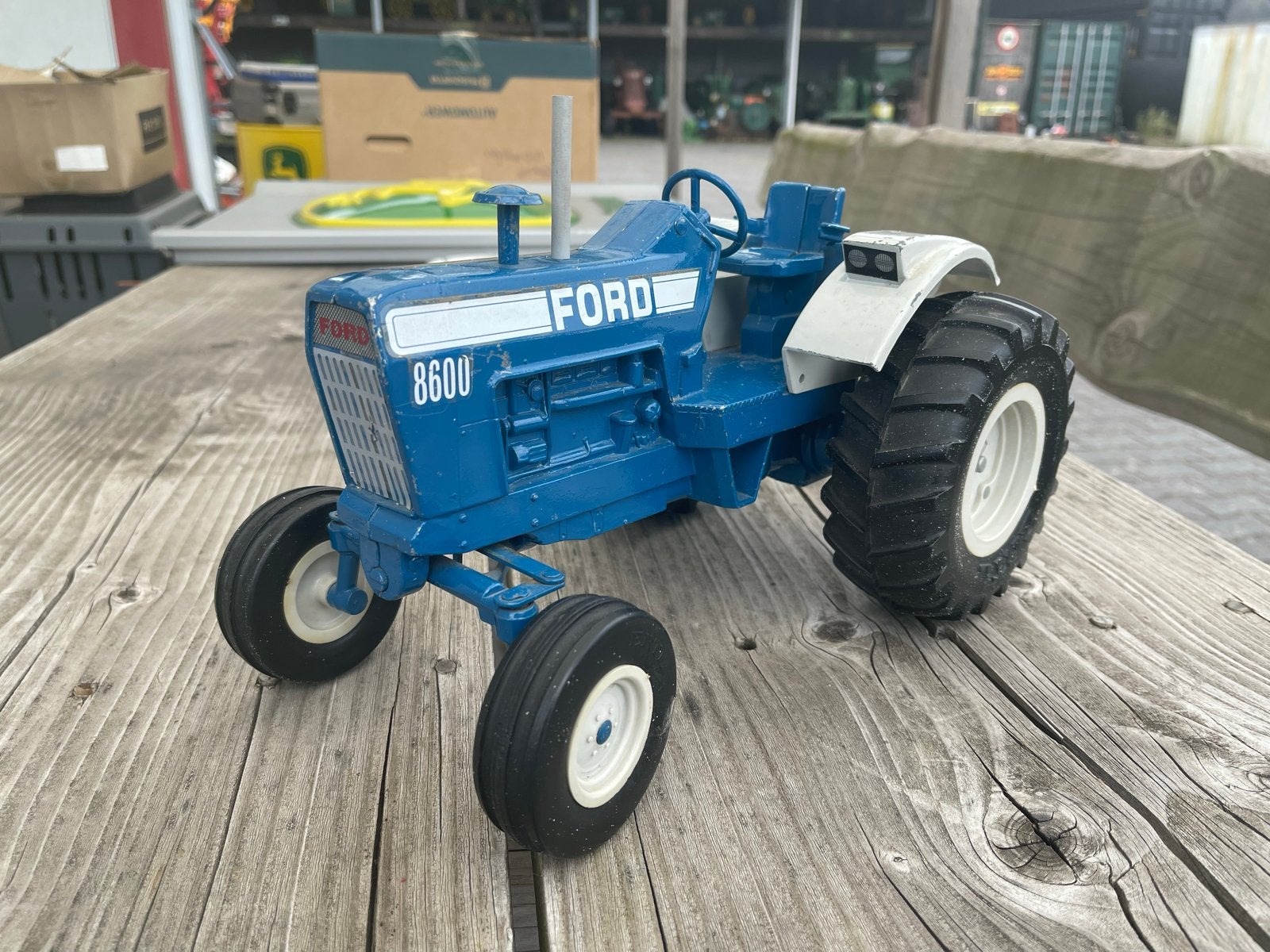 Ford 8600 Ertl 1/12 schaalmodel tractor, Overige merken, Gebruikt, Ophalen of Verzenden, Groter dan 1:32