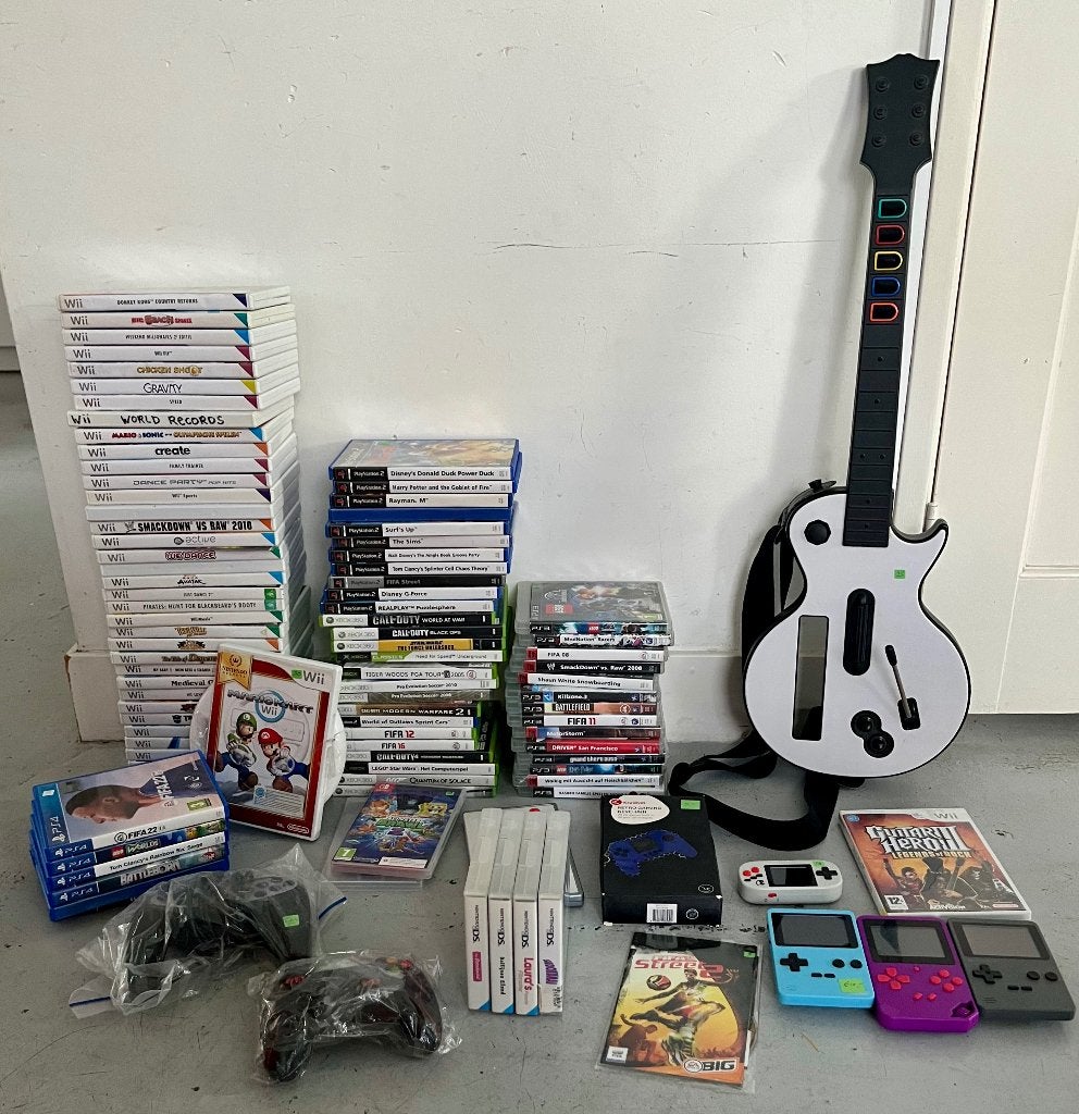 Grote Gaming Collectie: ca. 100 Games & Accessoires, Spelcomputers en Games, Ophalen, Gebruikt, Overige genres, 3 spelers of meer