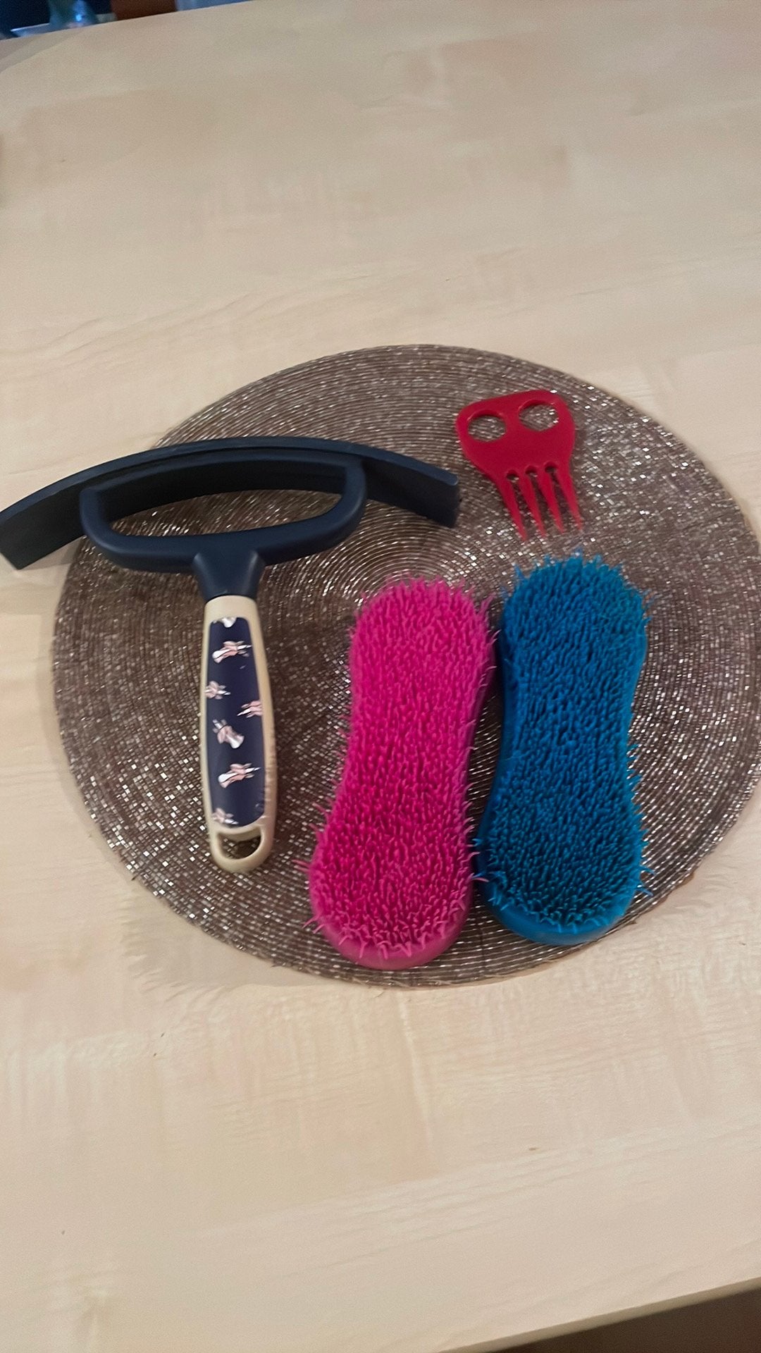 2 magic brushes, knot kammetje, zweetmes, Dieren en Toebehoren, Ophalen of Verzenden, Zo goed als nieuw