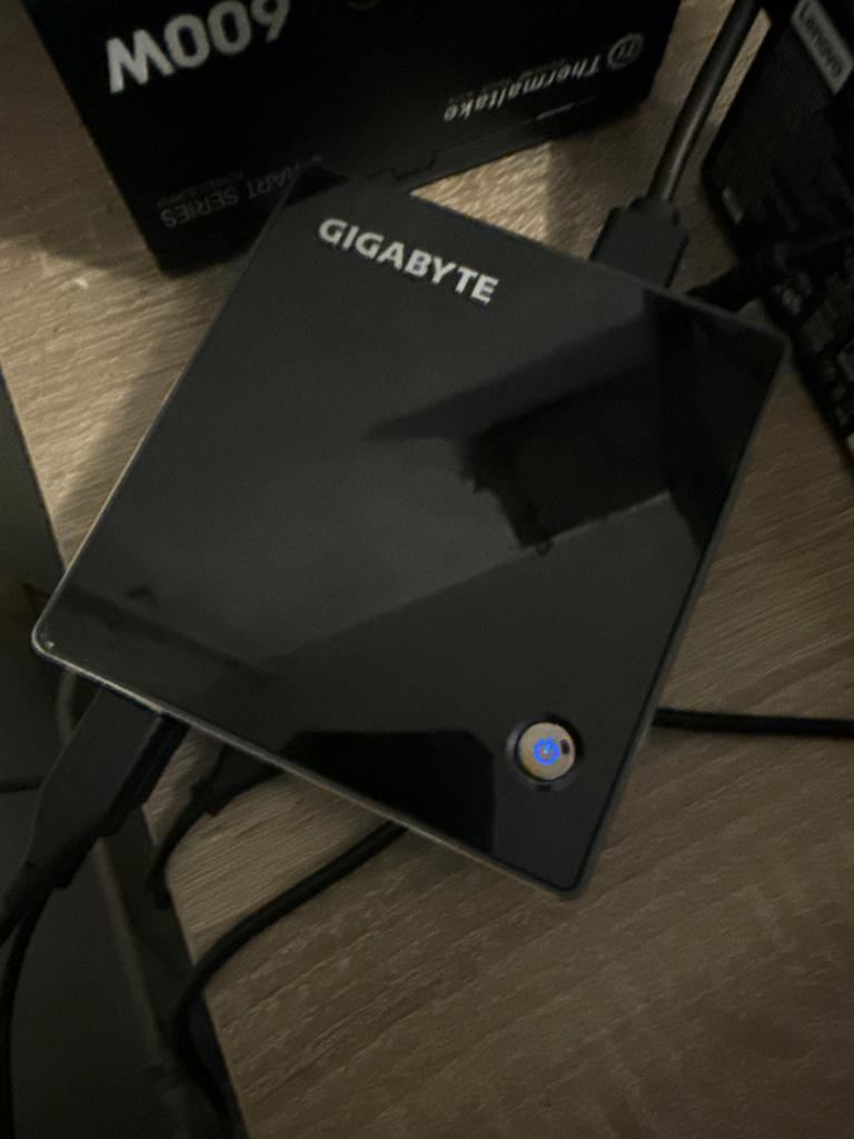 GigaByte NUC/Mini PC - Ideaal voor Homelab, Computers en Software, 8 GB, Minder dan 2 Ghz, Ophalen of Verzenden, Zo goed als nieuw