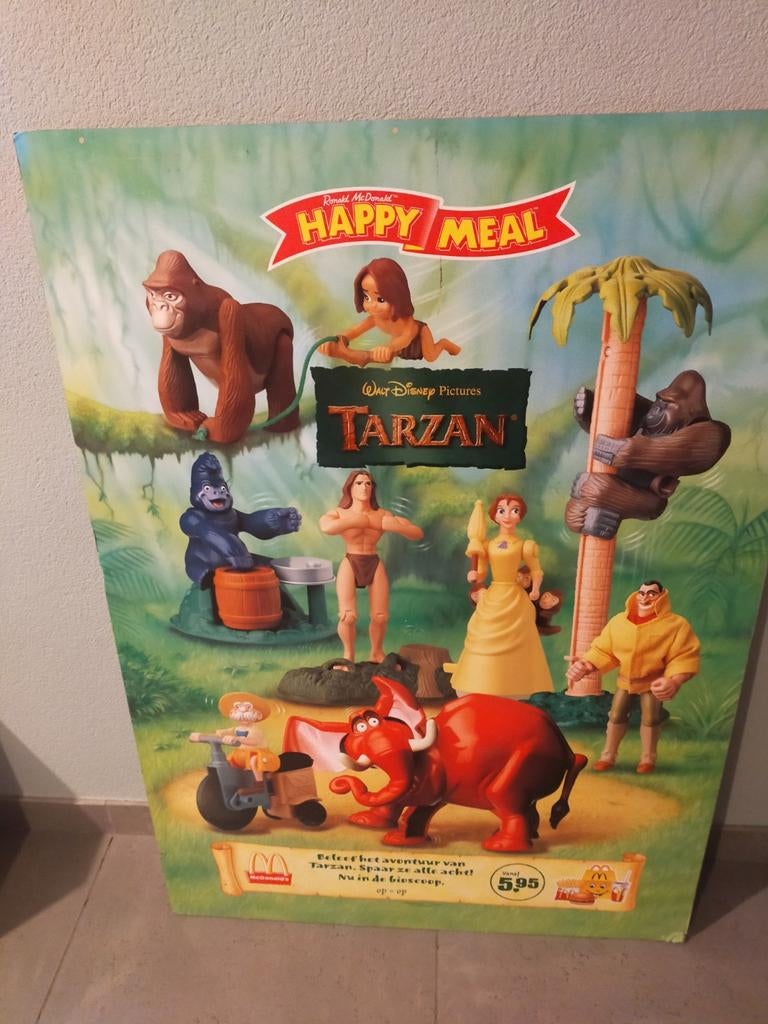 McDonald's Tarzan Happy Meal reclame bord hardfoam, Verzamelen, Disney, Gebruikt, Overige figuren, Ophalen of Verzenden