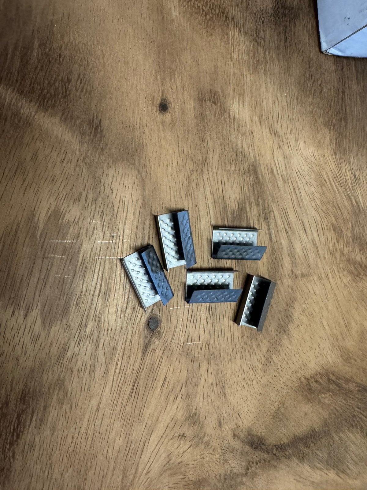 Metalen Sluitzegels 16x28x05mm 3000stuks €75,-, Ophalen, Overige typen, Nieuw, Mwonenenslapen