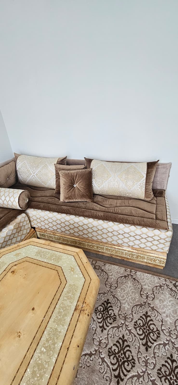 Luxe Marokkaanse Salonbank met Salontafel, Ophalen of Verzenden, Zo goed als nieuw, Hout