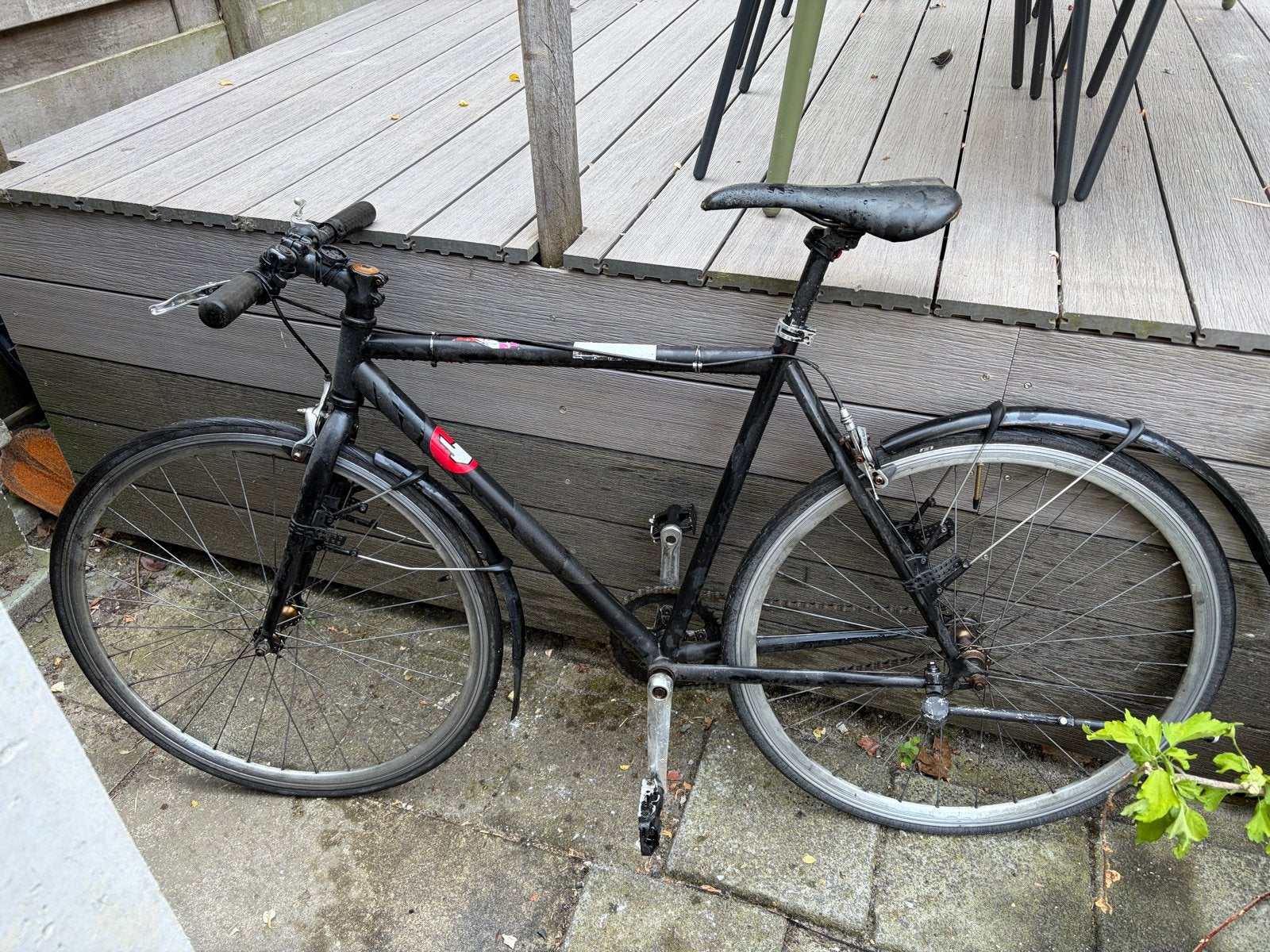 Zwarte singlespeedfiets met spatborden en velgremmen, Fietsen en Brommers, Fietsen | Racefietsen, Minder dan 10 versnellingen