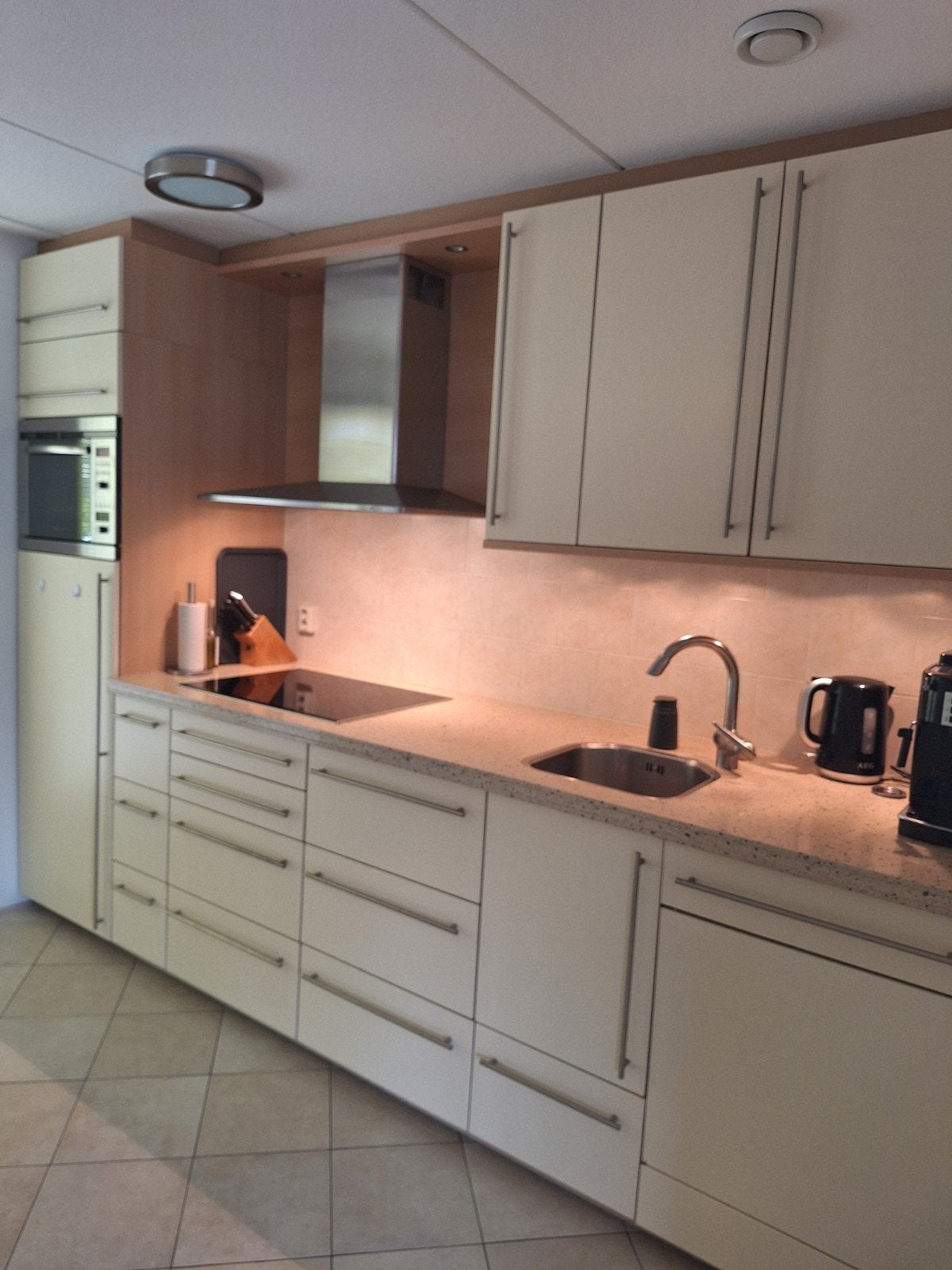 Complete Keuken (322 cm) - Vanille/Beuken met Bosch & Siem., Huis en Inrichting, Keuken | Complete keukens, Ophalen, Gebruikt
