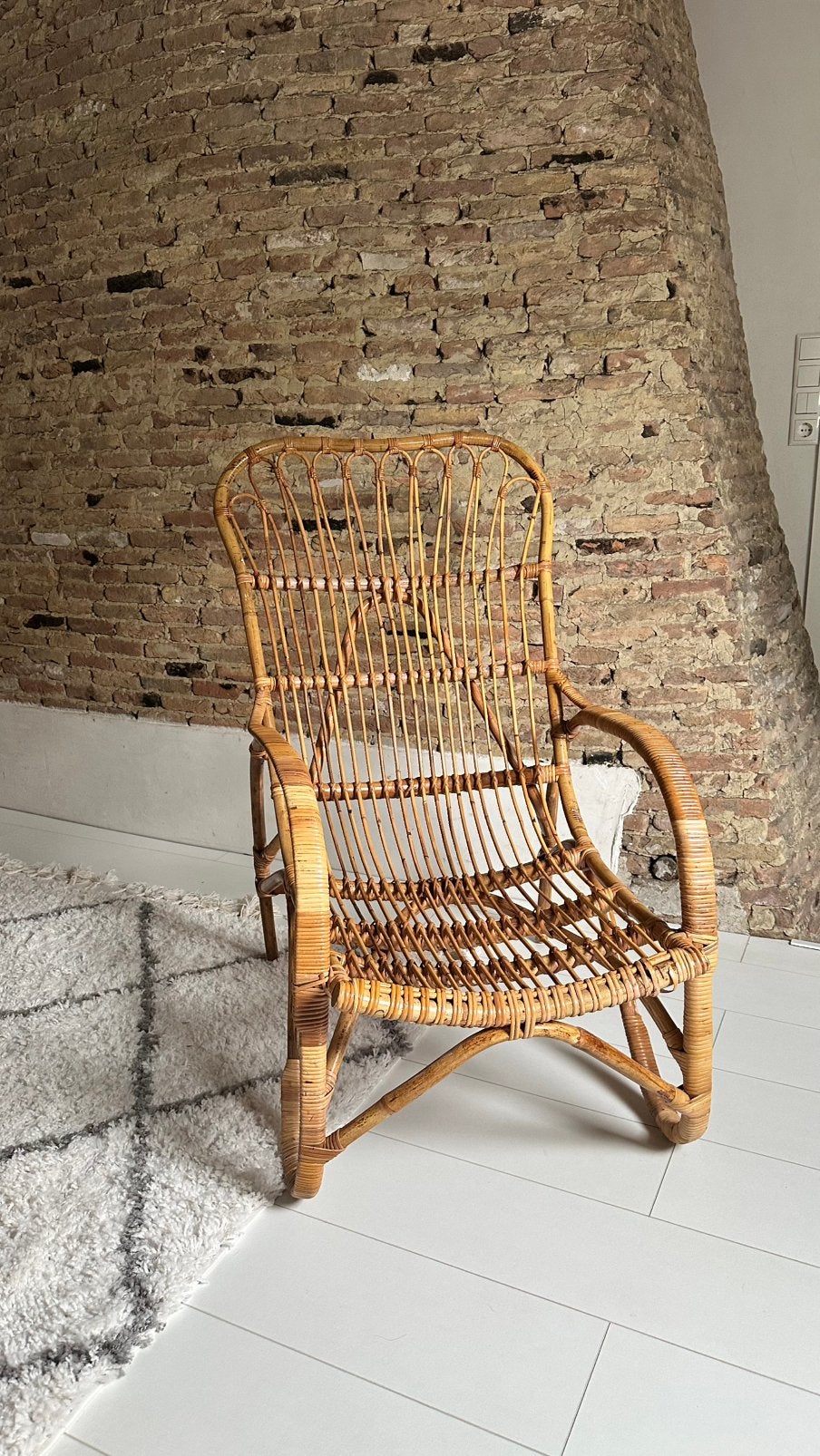 Vintage rotan fauteuil / ibiza vibes, Huis en Inrichting, Stoelen, Ophalen, Bruin, Riet of Rotan, Zo goed als nieuw