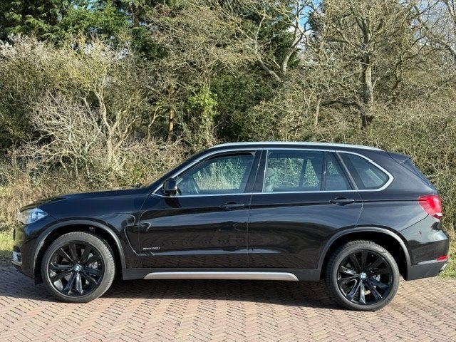 BMW X5 Xdrive50i 450pk Aut 2016 Sapphire Zwart, Auto's, Zwart, Bruin, Vierwielaandrijving, Particulier
