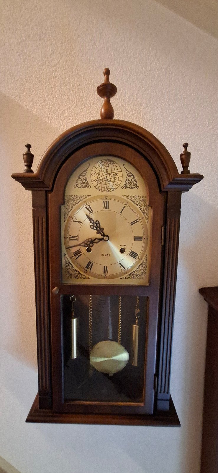 Antieke wandklok met slinger - Tempus Fugit, Ophalen