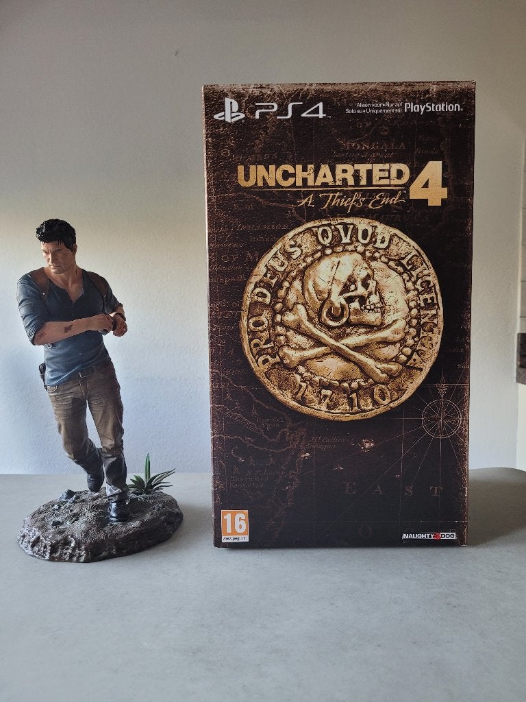 Nathan Drake Beeld 30 cm Uncharted 4, Ophalen of Verzenden, Zo goed als nieuw, Mens