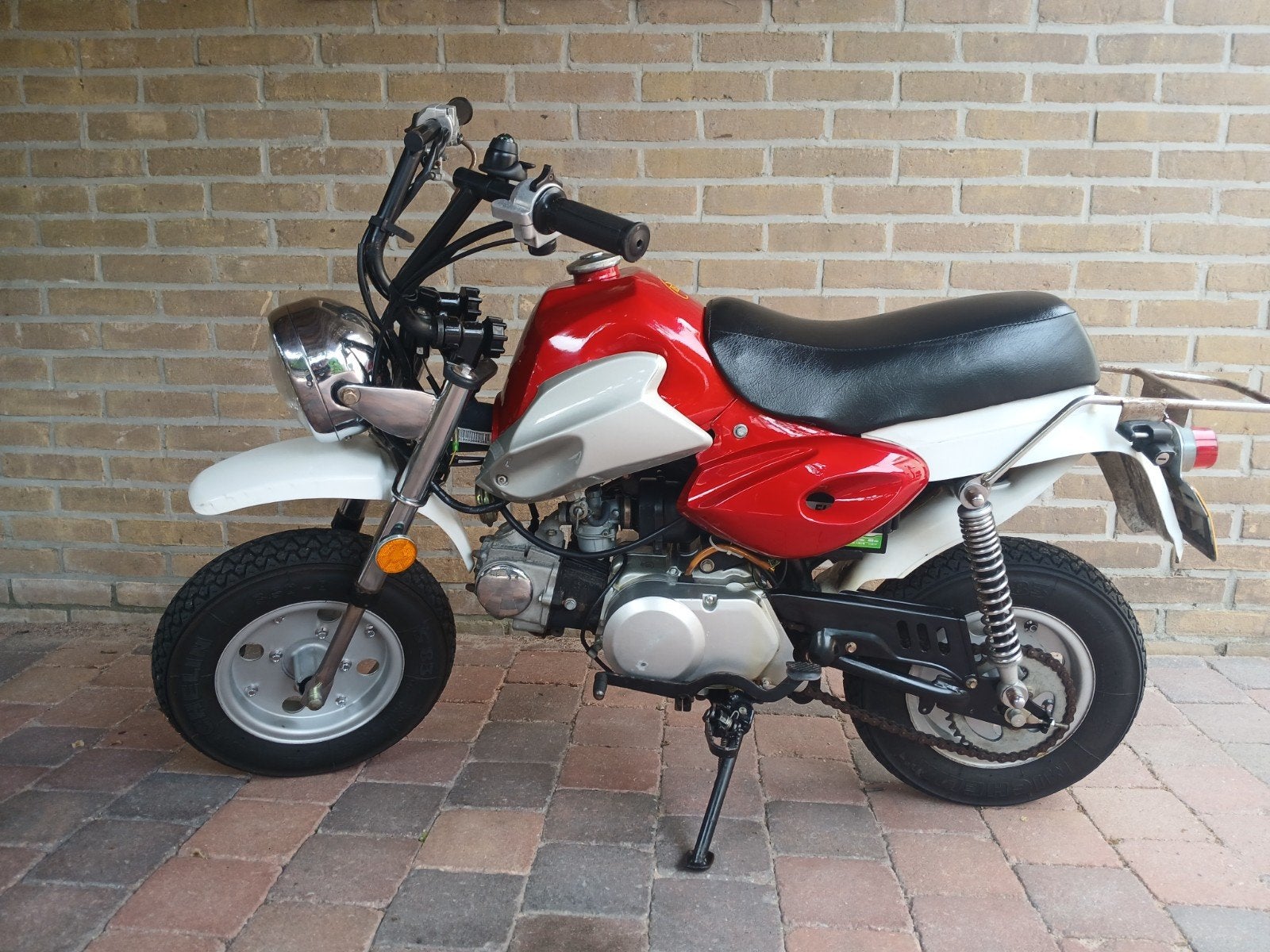 Replica Honda Monkey/Dax 49cc met kenteken, nieuwe onderdele, Fietsen en Brommers, Minibikes, Midibikes en Pitbikes, Ophalen, Gebruikt