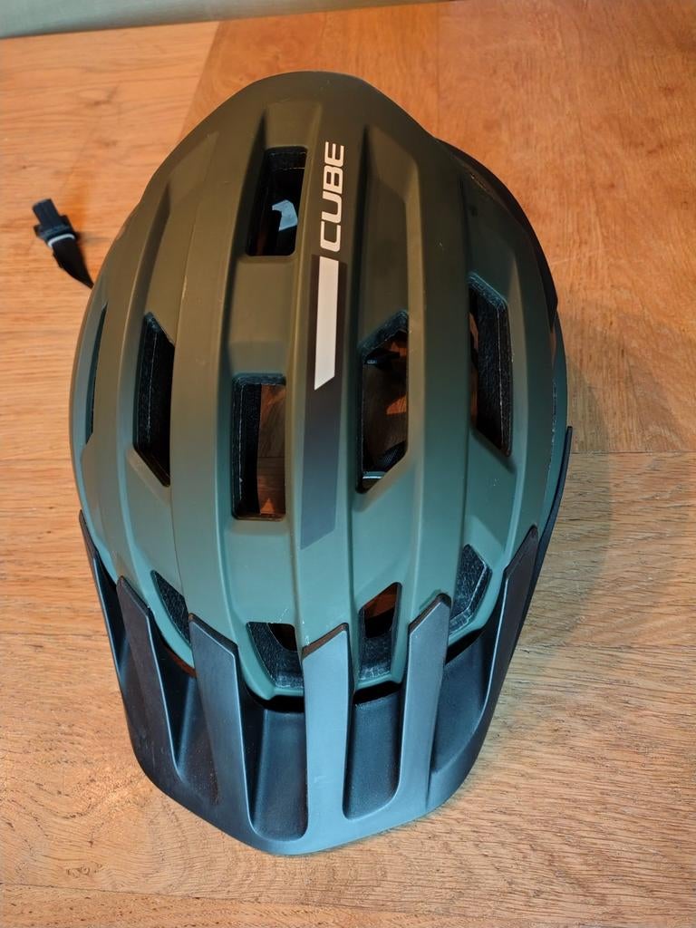 Cube mountainbike helm, Fietsen en Brommers, Fietsaccessoires | Fietshelmen, Ophalen of Verzenden, Nieuw, Heer of Dame