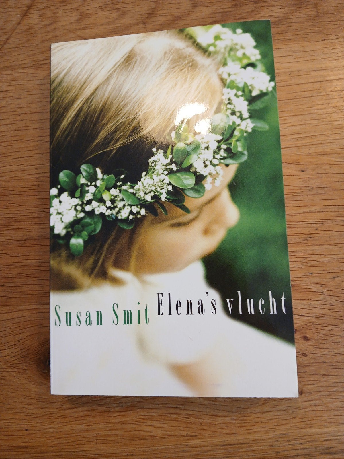 Elena's vlucht - Susan Smit (roman), Verzenden, Zo goed als nieuw
