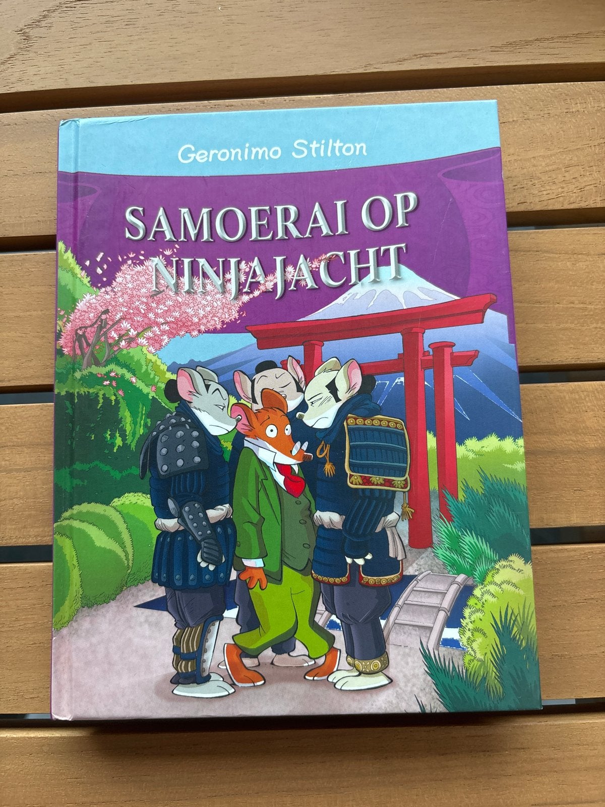 Geronimo Stilton: Samoerai op Ninjajacht, Ophalen of Verzenden, Zo goed als nieuw, Fictie algemeen