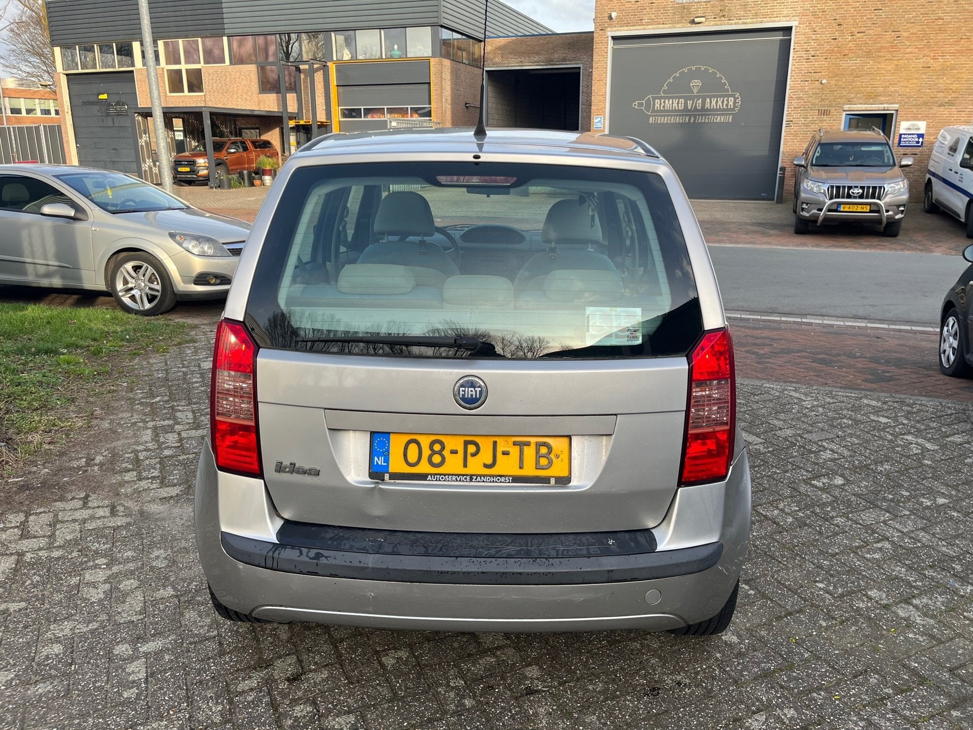 Fiat Idea 1.4-16V Dynamic! Airco! Xenon!, Auto's, Voorwielaandrijving, Gebruikt, Idea, 400 kg