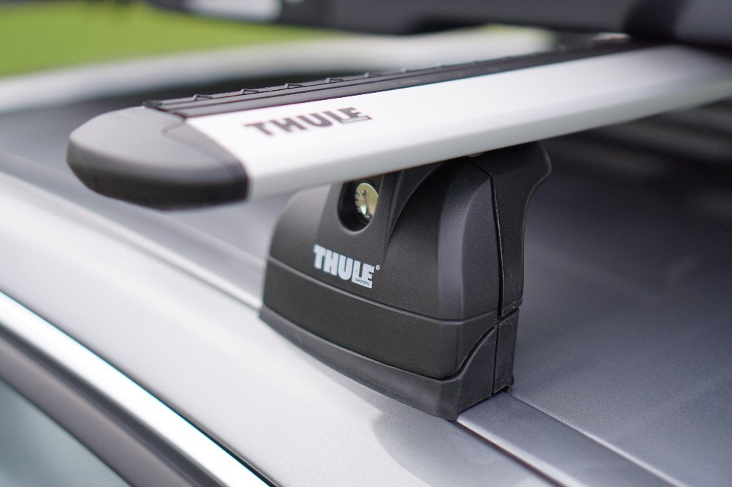 Thule Evo dakdragers huren incl. dakkoffer al vanaf €54 p/w, Ophalen, Zo goed als nieuw