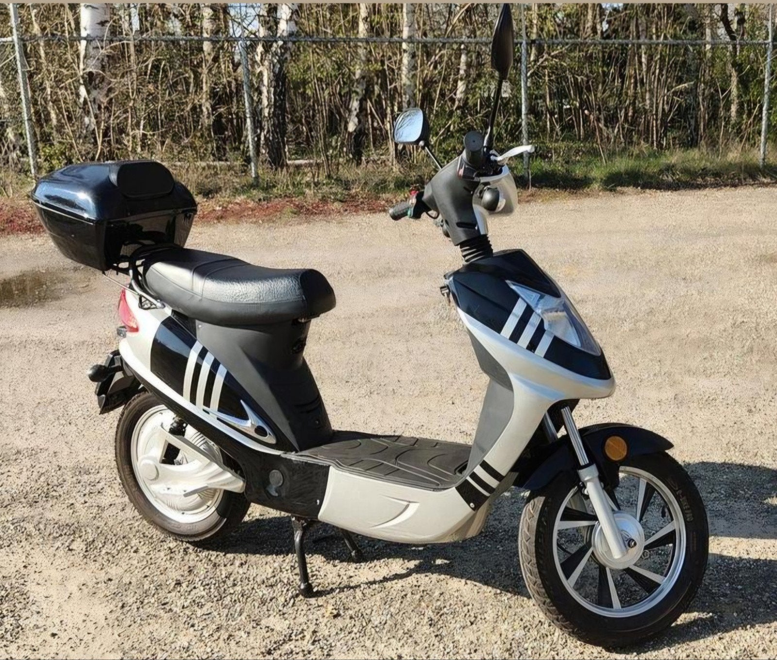 Elektrische snorscooter GUEWER ZWD 308 accupakket ..NIEUW.., Elektrisch, Zo goed als nieuw, Ophalen, Overige merken