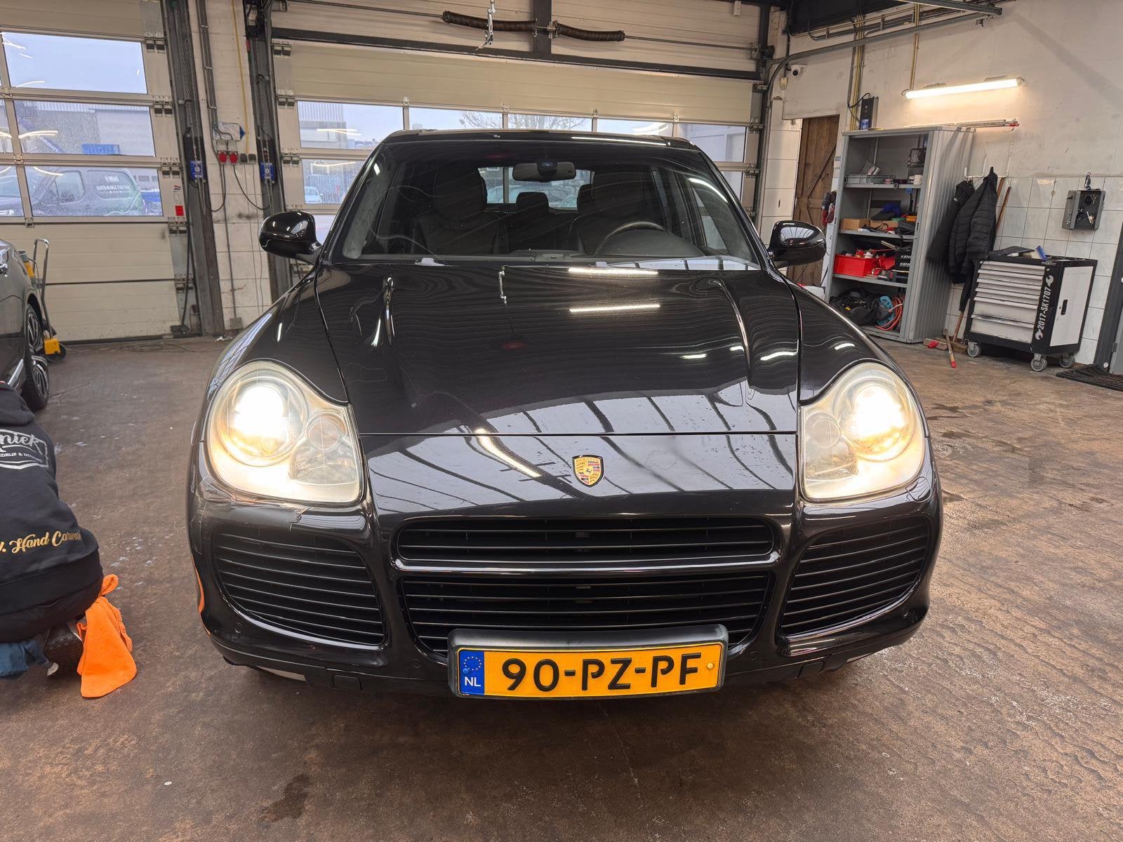Porsche Cayenne 4.5 Turbo Tiptronic S 2005 Zwart, Auto's, Porsche, Automaat, Cayenne, 8 cilinders, Zwart