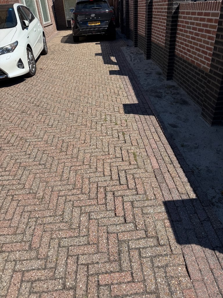 Oprit stenen gratis, zelf eruit halen 70m2 + 100 euro toe, Tuin en Terras, Tegels en Klinkers, Ophalen, Gebruikt, Beton, Klinkers