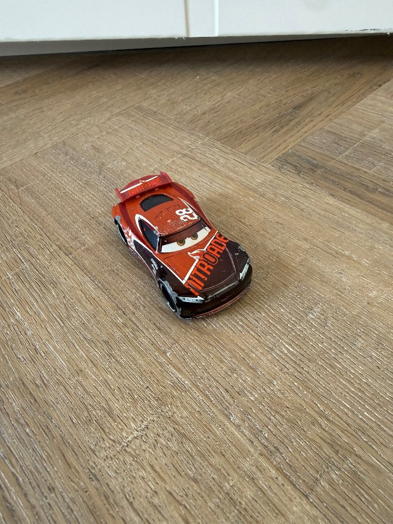 Used Disney Pixar Cars 3 Tim Treadless Nitride #28 auto 1:55, Ophalen of Verzenden, Gebruikt