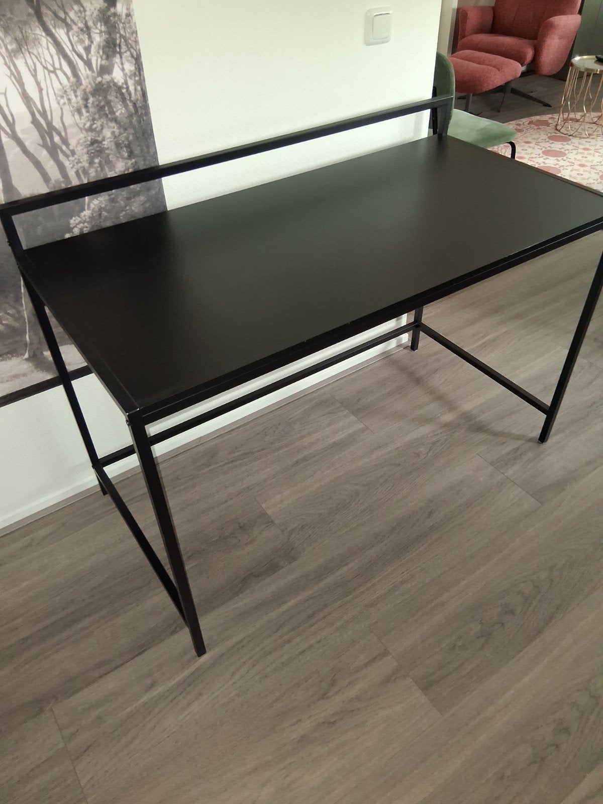Zwarte bureau, Ophalen, Zo goed als nieuw