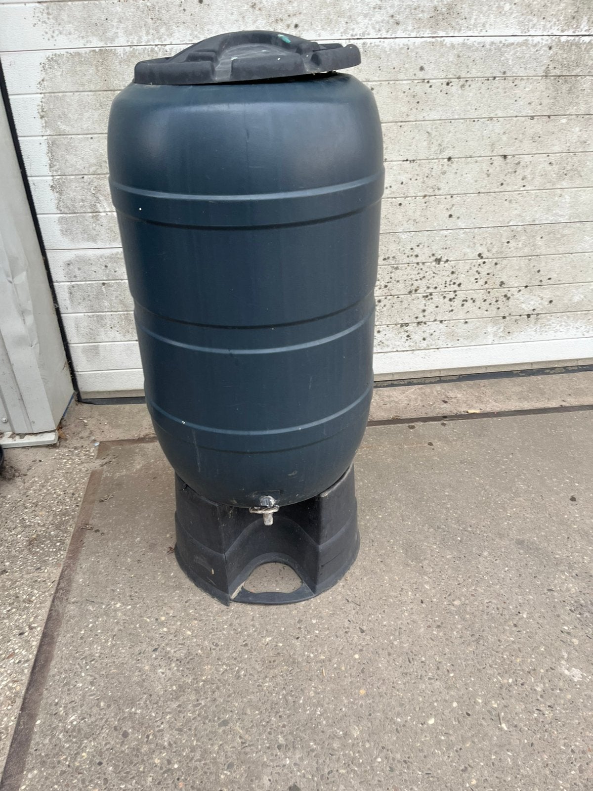 Regenton 210 liter ton vat, Ophalen, Kunststof, Gebruikt, Met kraantje