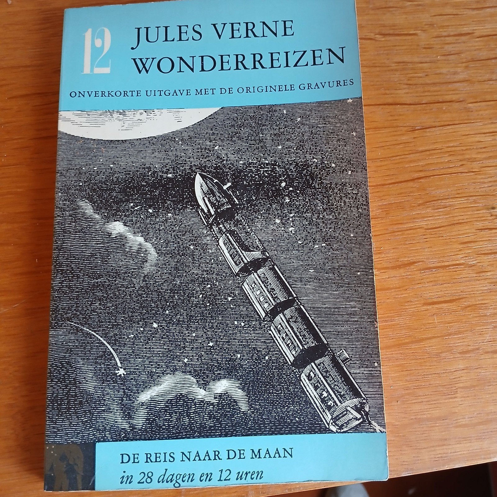 Jules Verne - De Reis naar de Maan (Elsevier Pockets), Boeken, Ophalen of Verzenden