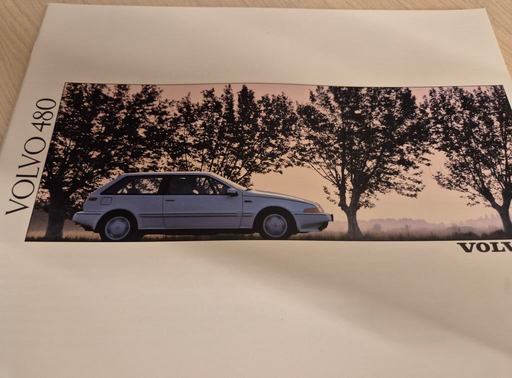 1990 dikke Nederlandse Volvo 480 folder óók 480 Turbo izgst, Ophalen of Verzenden, Zo goed als nieuw, Volvo