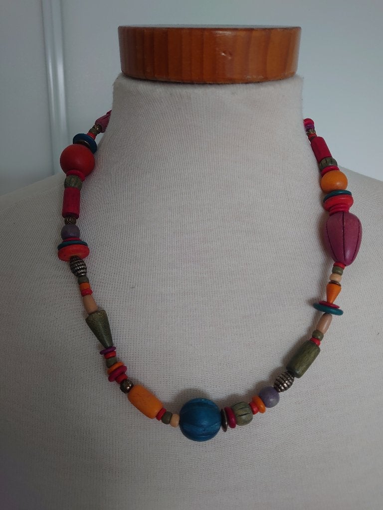 Kleurrijke houten ketting - 56cm - Wereldwinkel, Verzenden, Nieuw, Overige kleuren, Overige materialen