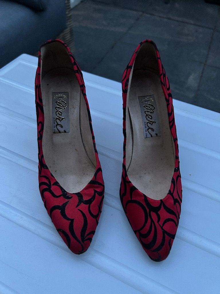 12 paar afgedragen schoenen voor de liefhebbers deel 2, Schoenen met lage hakken, Zwart, Ophalen of Verzenden, Gedragen
