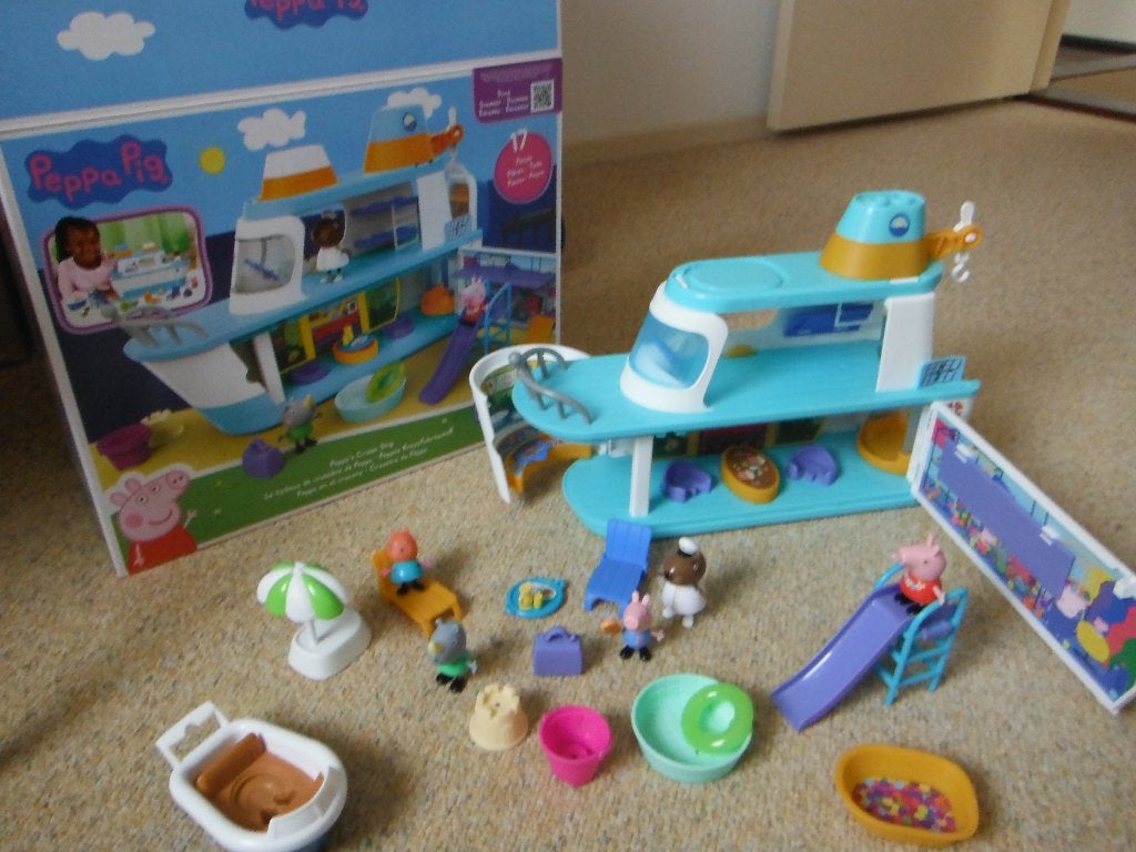 Peppa Pig Cruisschip in doos +2 extra popjes, Kinderen en Baby's, Ophalen of Verzenden, Zo goed als nieuw, Jongen of Meisje